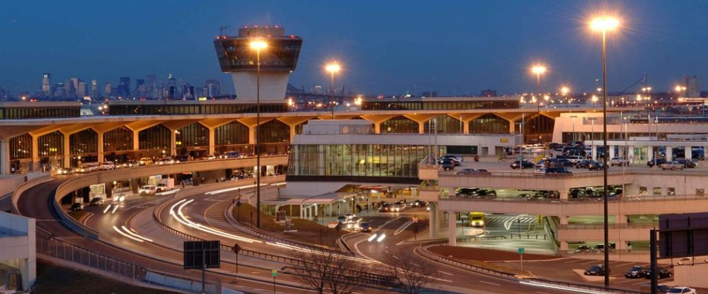 LOT Polish Airlines EWR Terminal, Newark Liberty Airport