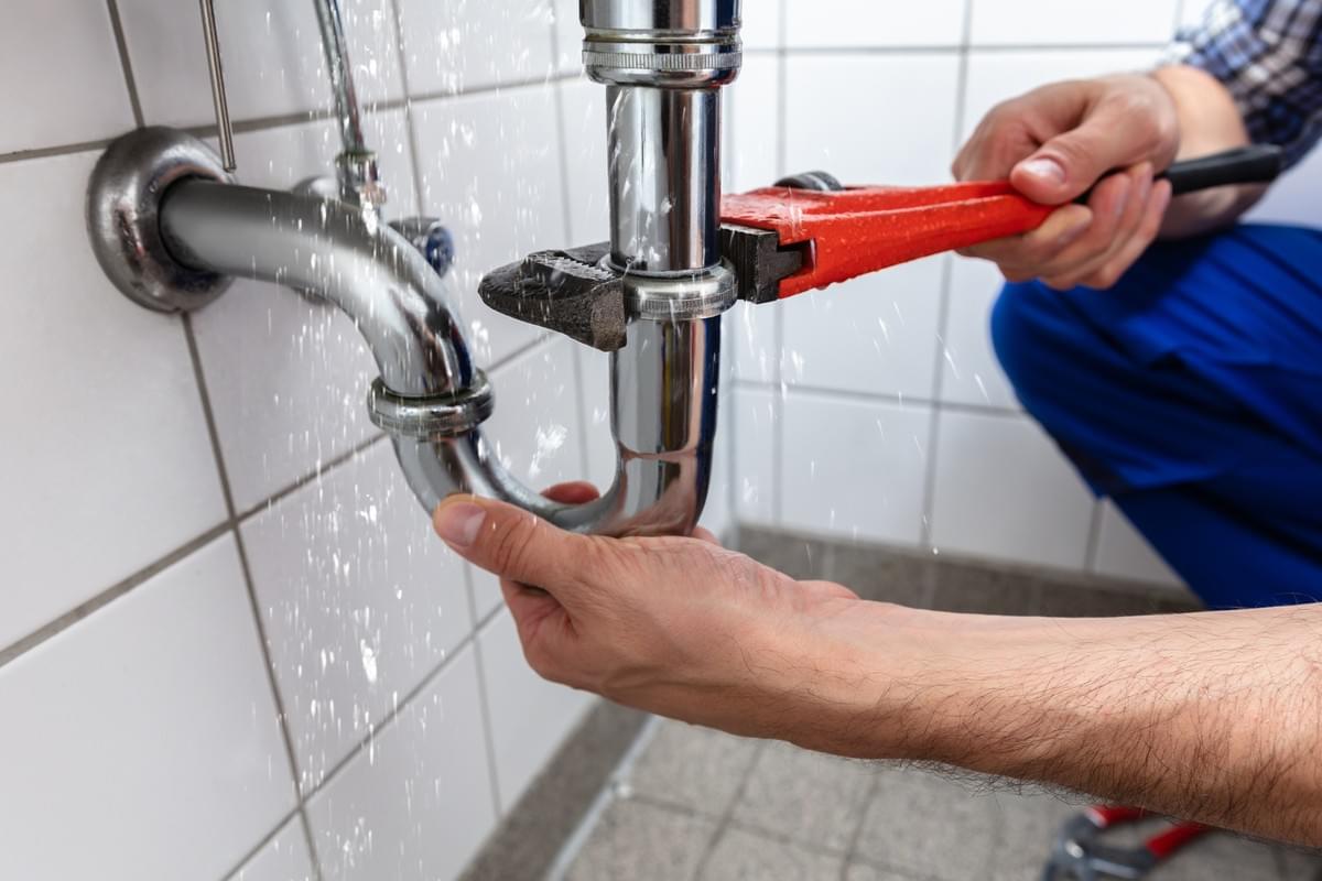 The Importance of Hiring a Professional Plumber