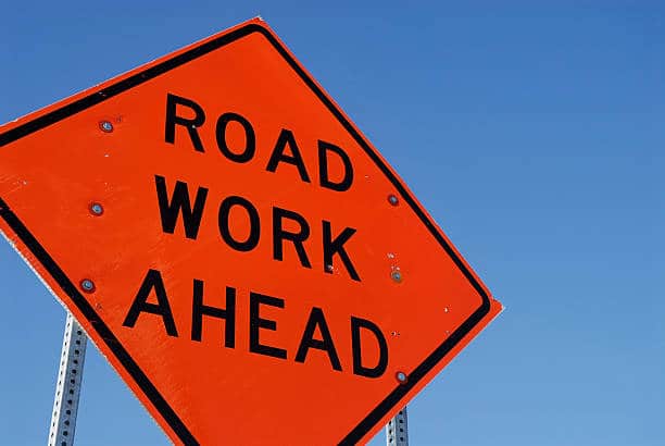 Challenges and Solutions in Implementing Effective Road Construction Signage