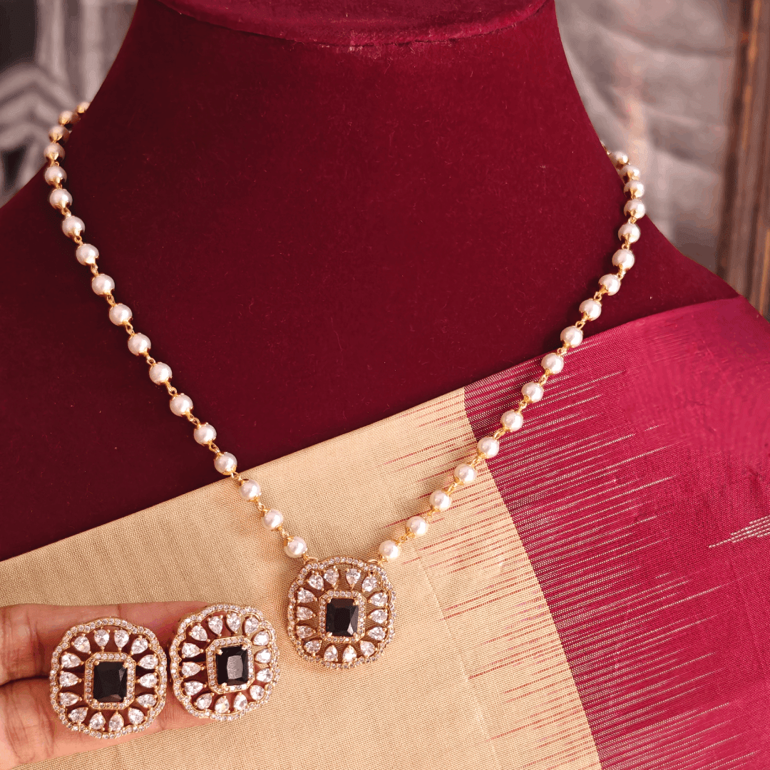 Black solitaire pendant set with pearl - Harshianbu Jewellery