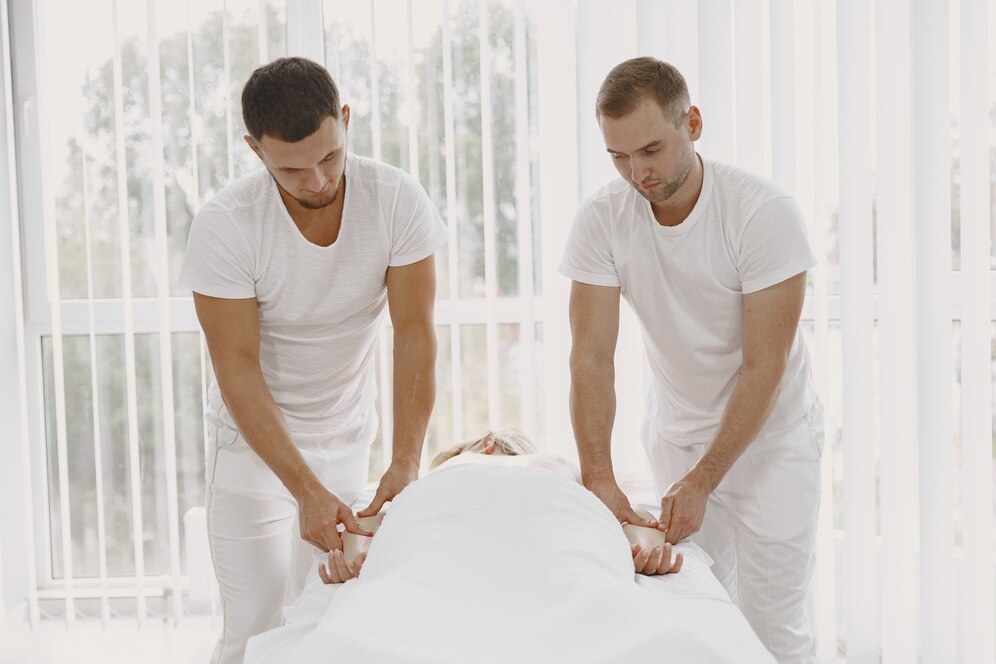 Essential tips to choose gay massage near me