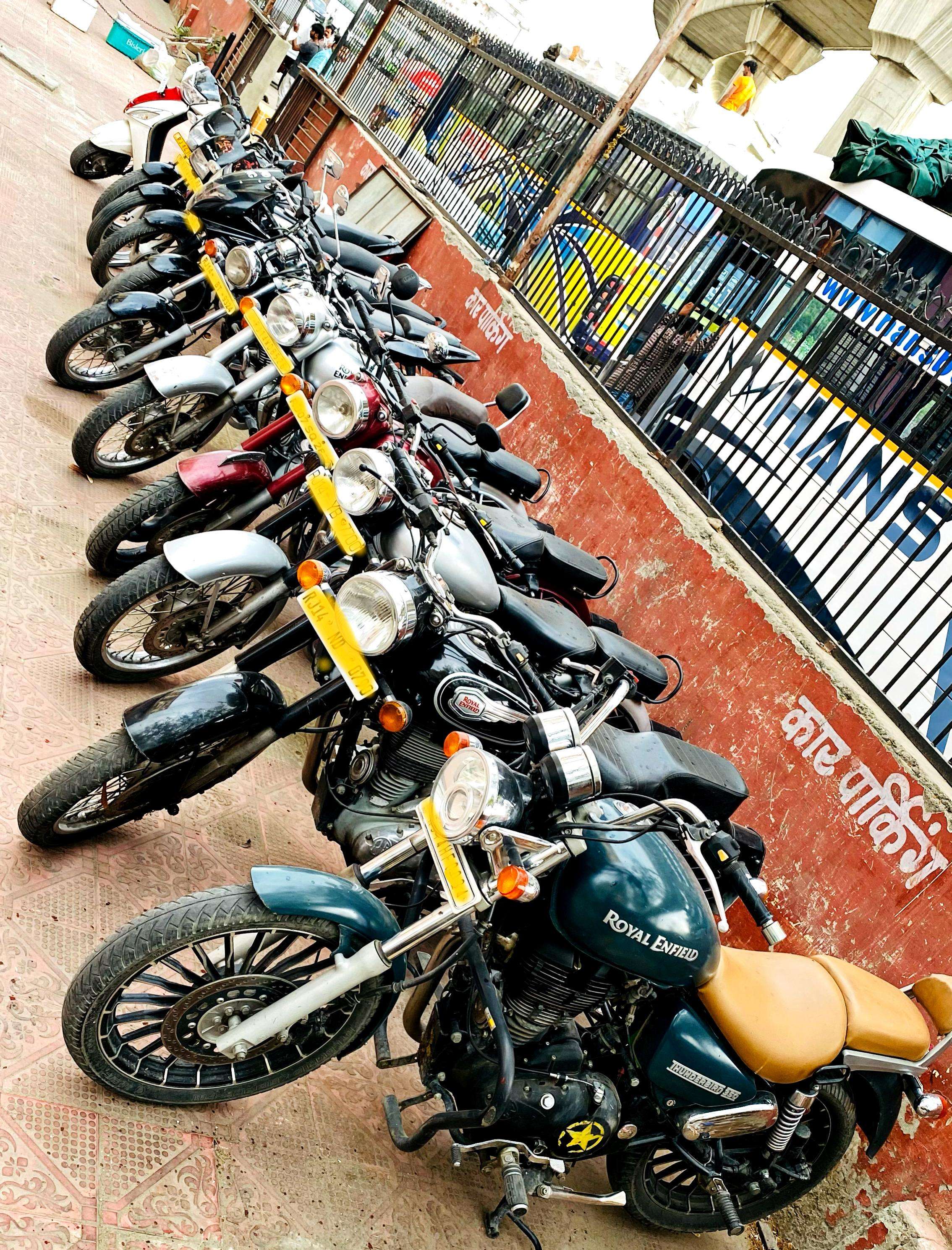 AK Rents: Your Destination for Royal Enfield Renta..