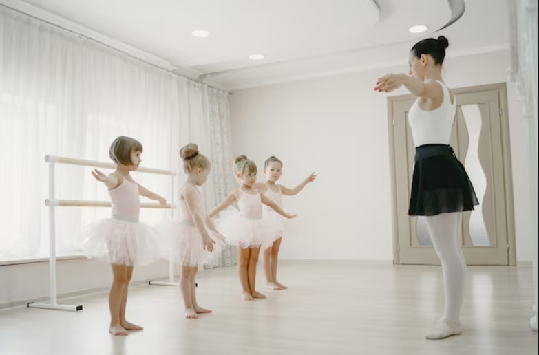 What to Expect from a Beginner Ballet Class for Toddlers